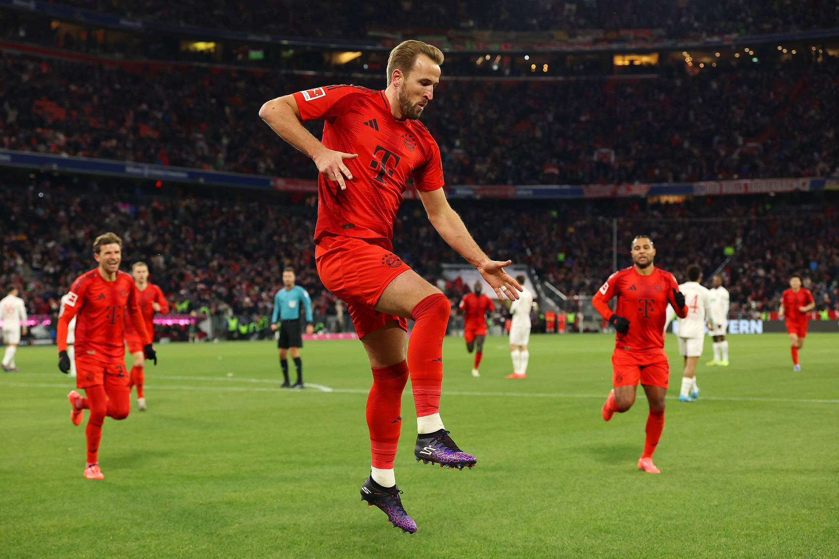 包含德甲经典比赛回顾:血战90分钟!的词条 包含德甲经典比赛回顾:血战90分钟!的词条