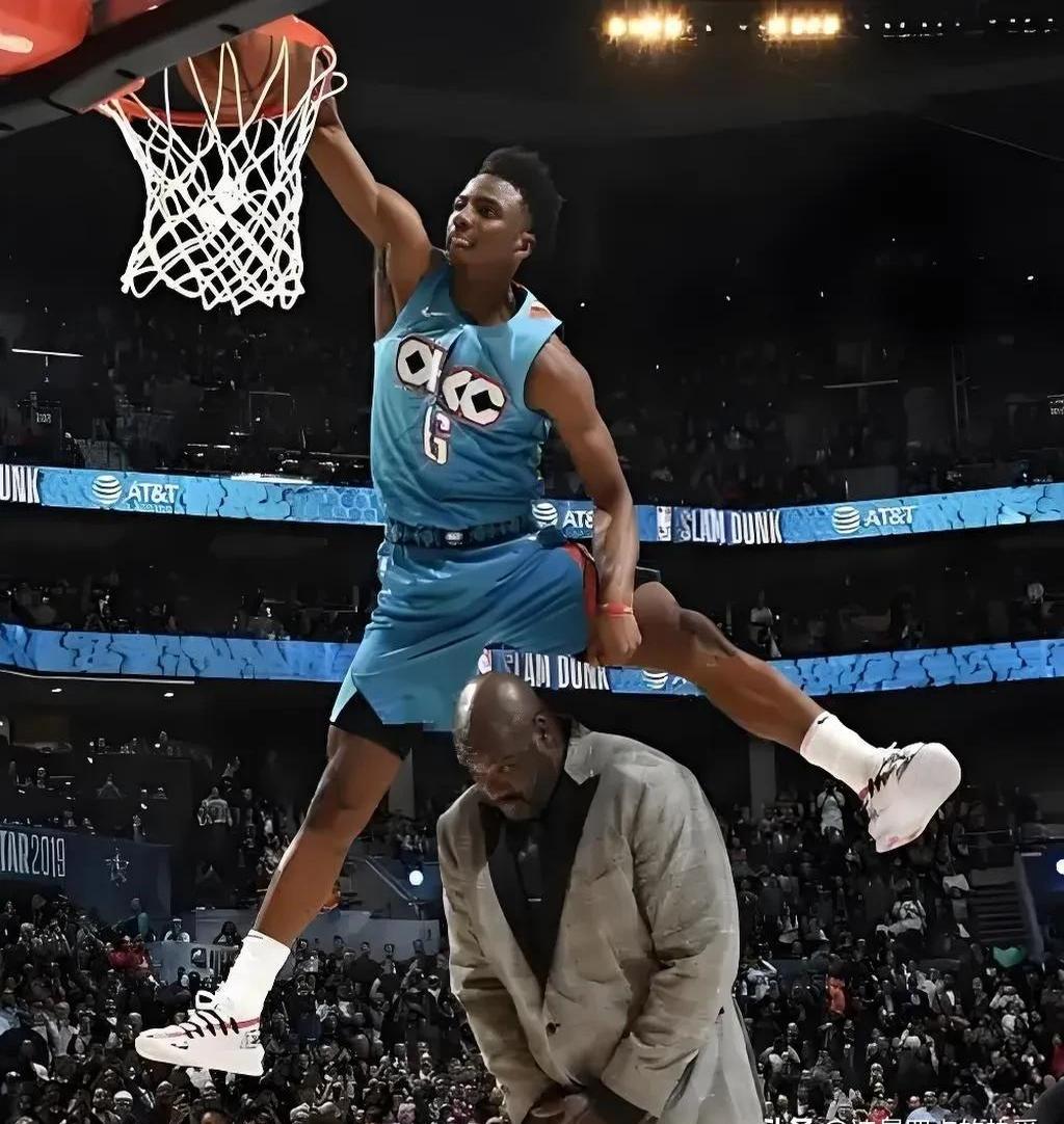 开云体育在线登录-本周五大扣篮合集：飞天暴扣太炸了！的简单介绍