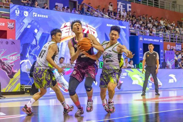 开云体育网站入口-篮球主题酒吧走红，球迷观赛新去处的简单介绍