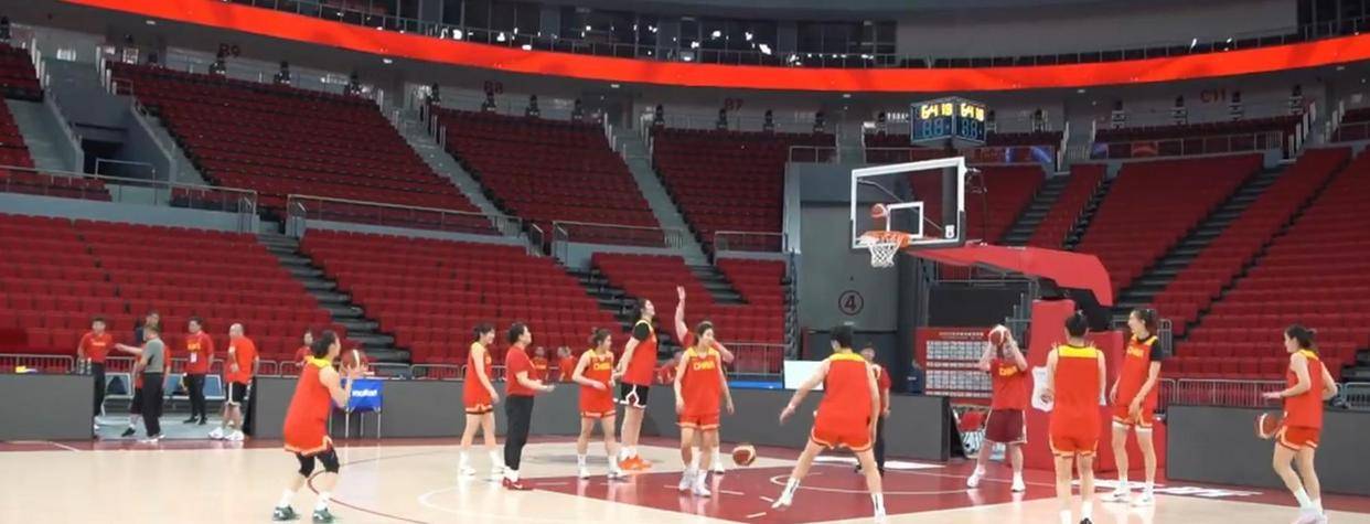 开云体育在线下-中国女篮WCBA外援政策调整，WNBA球星加盟引关注的简单介绍