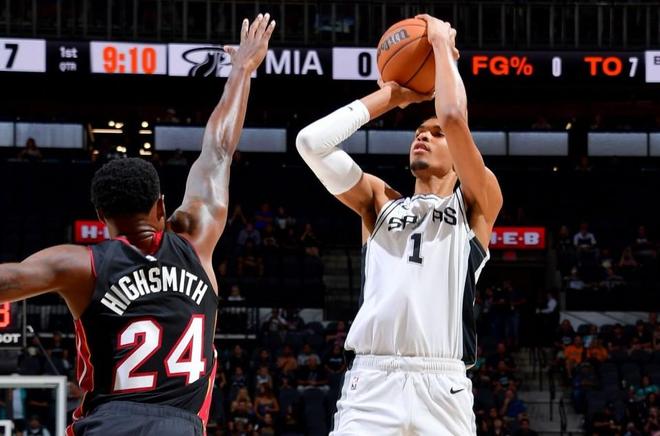 开云体育平台-文班亚马季后赛首秀30+10，马刺未来可期的简单介绍