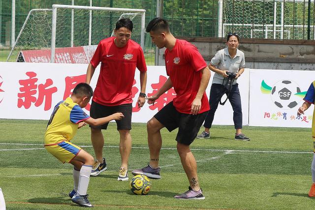 关于中国足球青训现状调查:进步了吗?的信息 关于中国足球青训现状调查:进步了吗?的信息