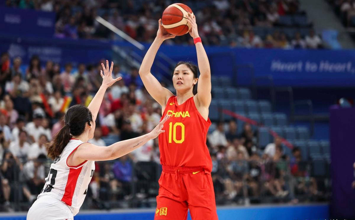 开云体育在线-“女篮赛季的总结，发展与挑战并存的局面！” 