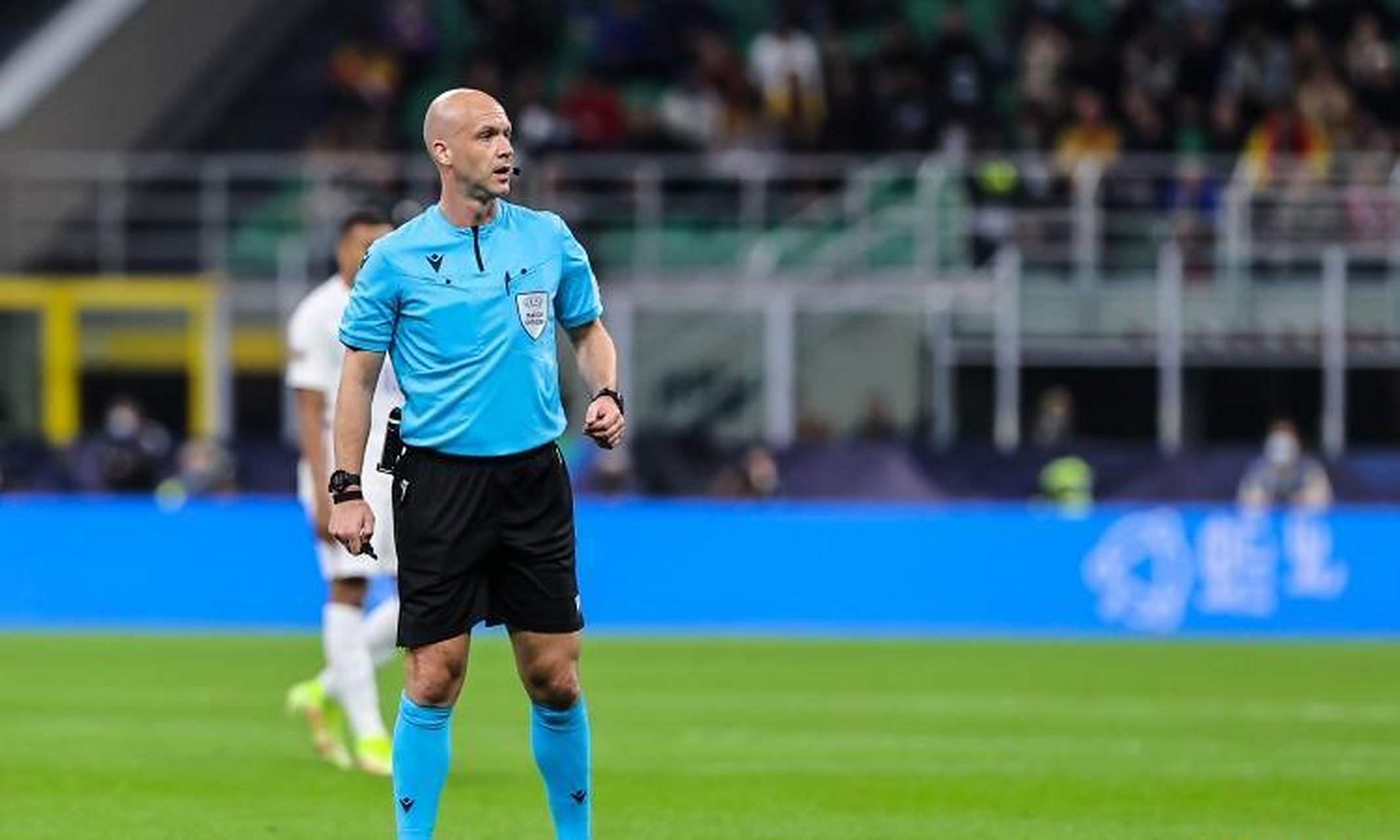 裁判员故事:VAR时代下的判罚艺术 裁判员故事:VAR时代下的判罚艺术