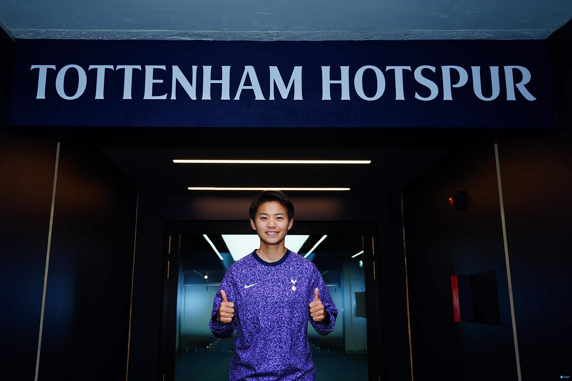 包含王霜加盟英超!中国女足一姐再闯欧洲的词条 包含王霜加盟英超!中国女足一姐再闯欧洲的词条