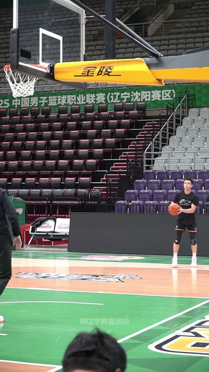 关于赵继伟转型教练？辽宁队或为其预留助教席位的信息