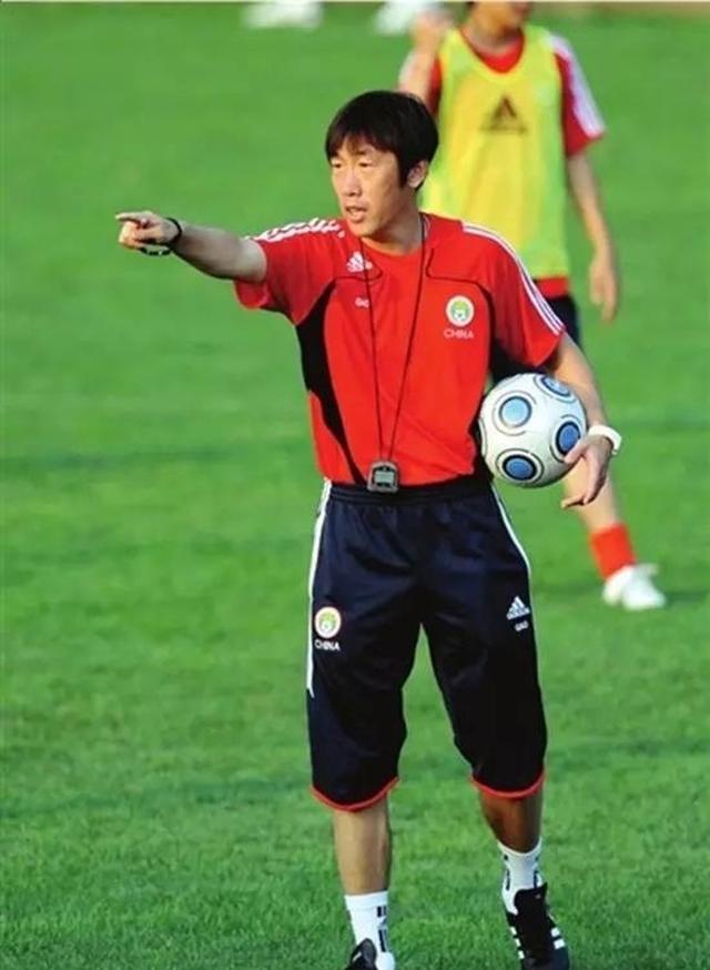 开云体育平台-高洪波两次执教国足，为何总是“救火教练”？的简单介绍