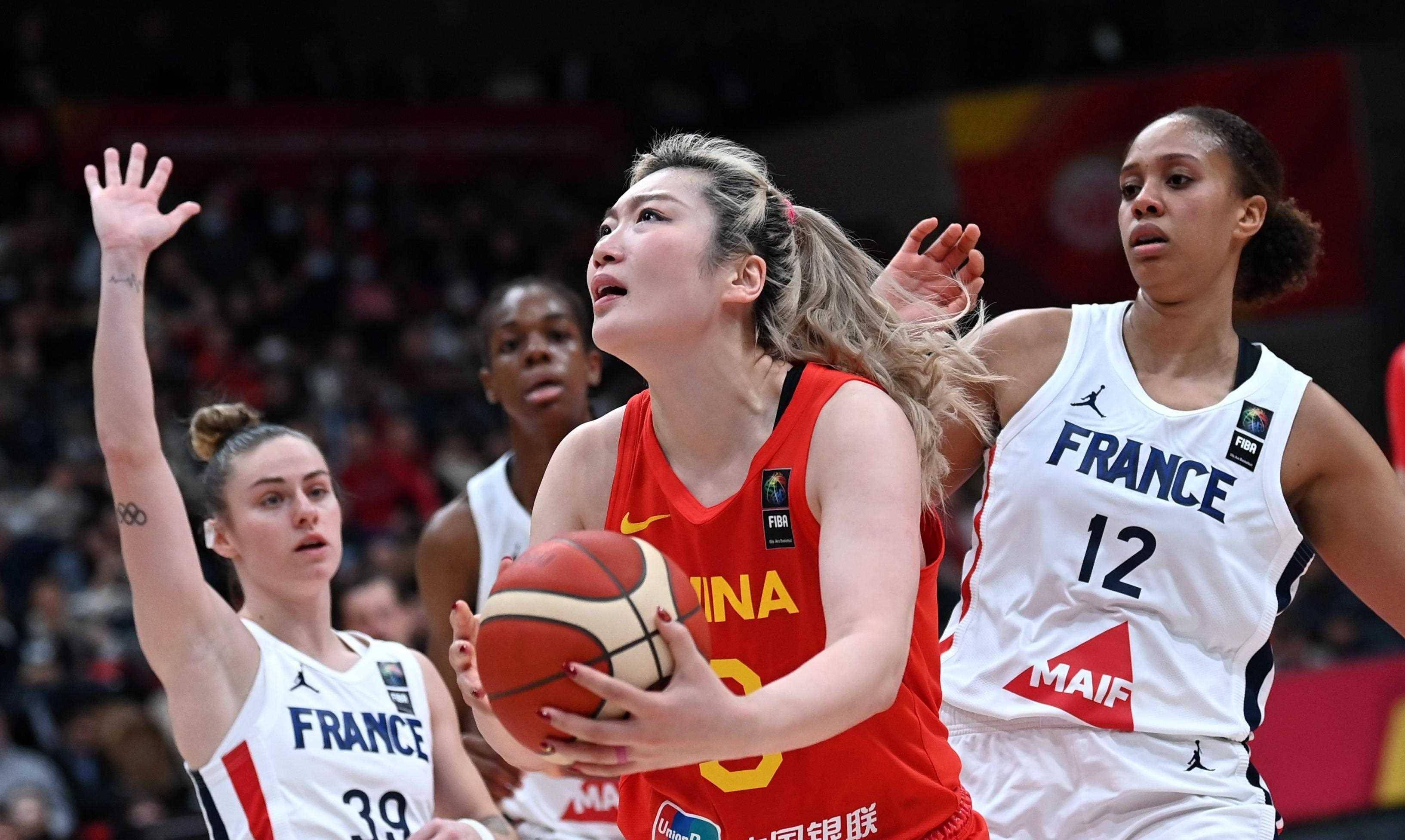 开云体育在线下-包含中国女篮奥运备战：郑薇调整阵容，李月汝WNBA回归助阵的词条