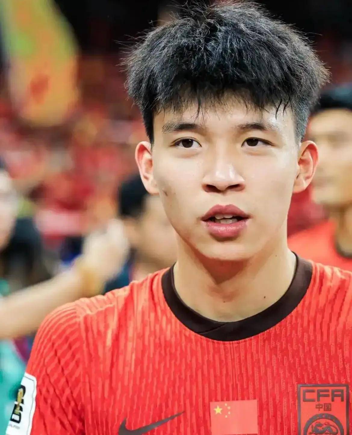 开云体育在线-中国球员留洋青训成长故事合集 