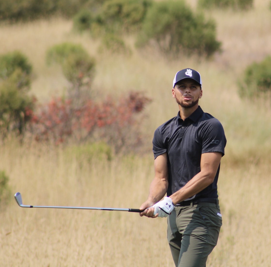 开云体育注册-库里进军高尔夫，参加PGA巡回赛引热议的简单介绍