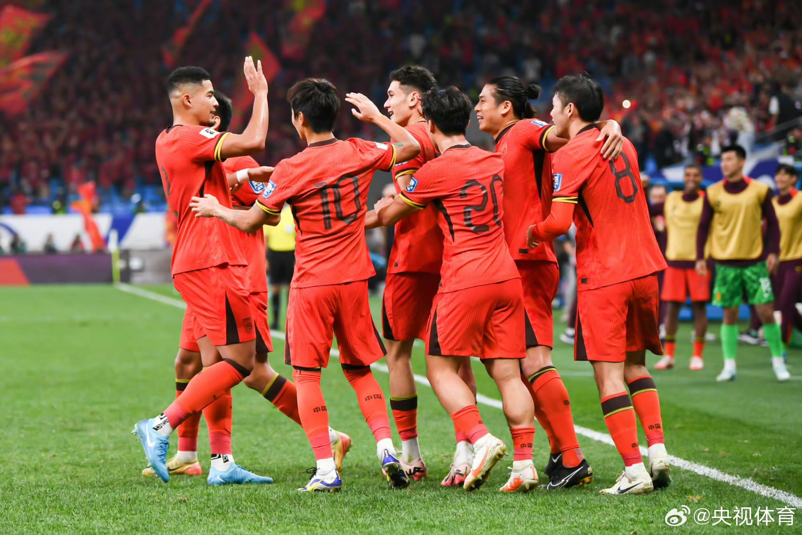 国足生死战2-1绝杀！晋级18强赛希望重燃的简单介绍